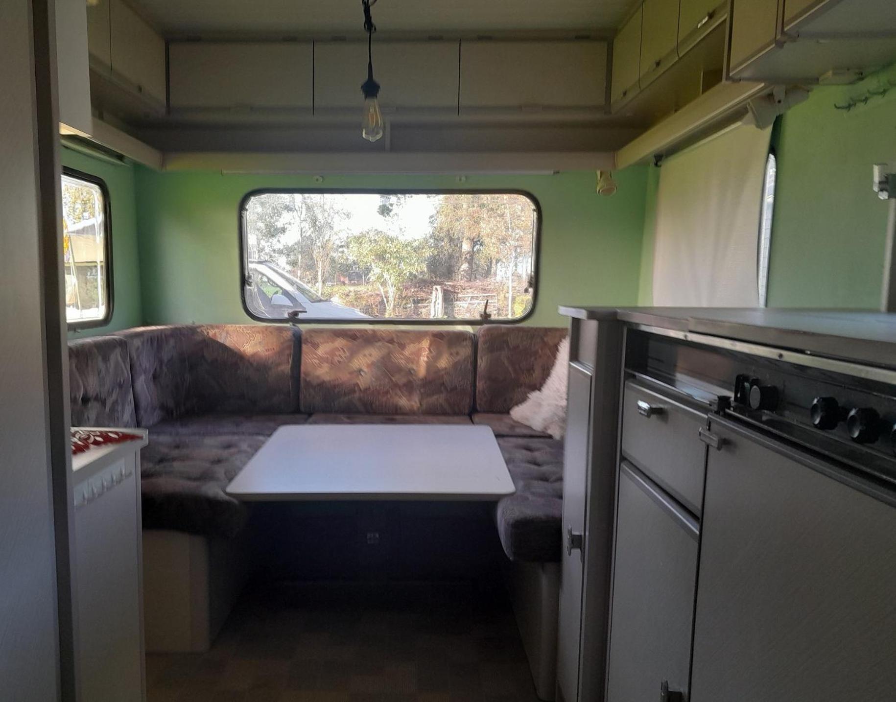Caravan Vlinder Rouveen Стая снимка